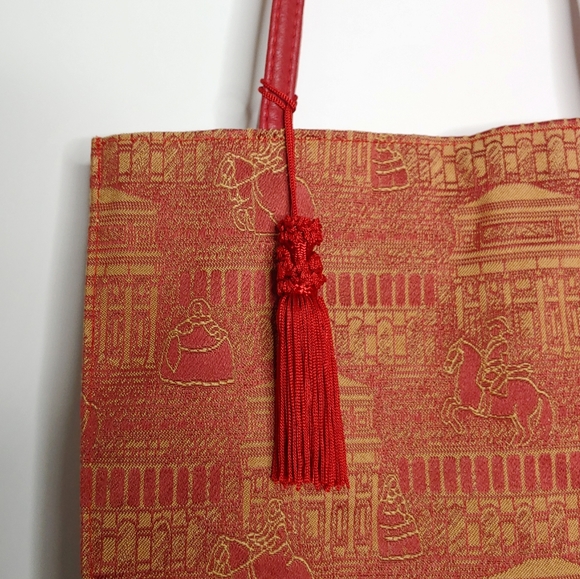 Beautiful Red Orange Unique Colonial Print Tote Bag with Red Tassle - Picture 3 of 16